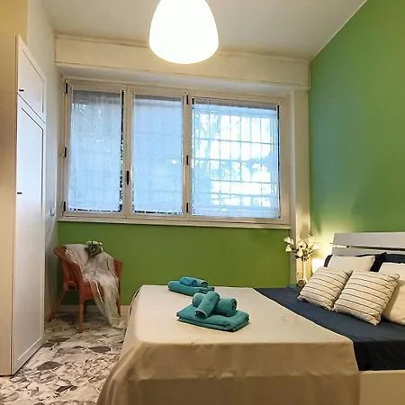 Sahi - Via Dei Ciclamini Mm1 Primaticcio, Stadio San Siro, Ospedale San Carlo Appartement *