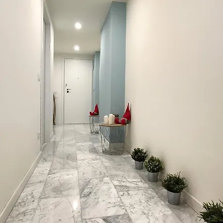Sahi - Via Dei Ciclamini Mm1 Primaticcio, Stadio San Siro, Ospedale San Carlo מילאנו